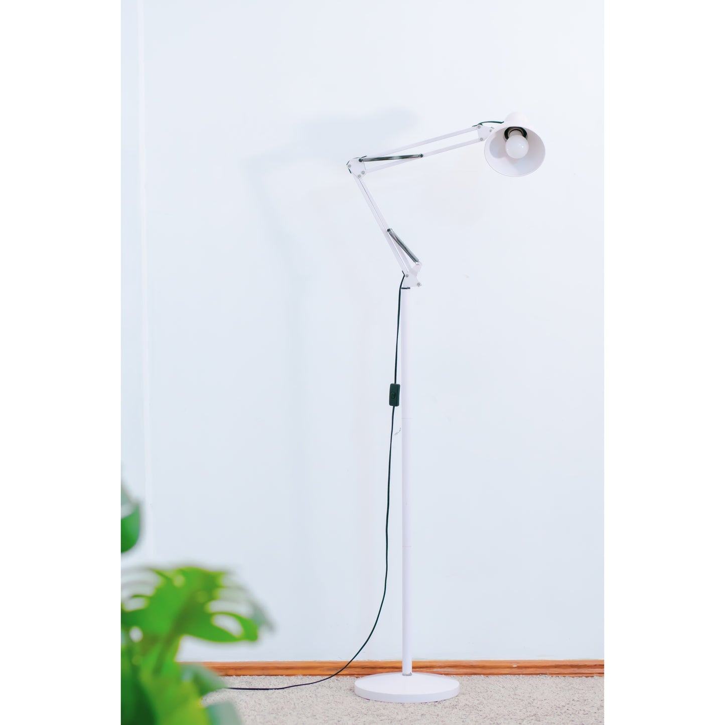 Classic Lamp, white