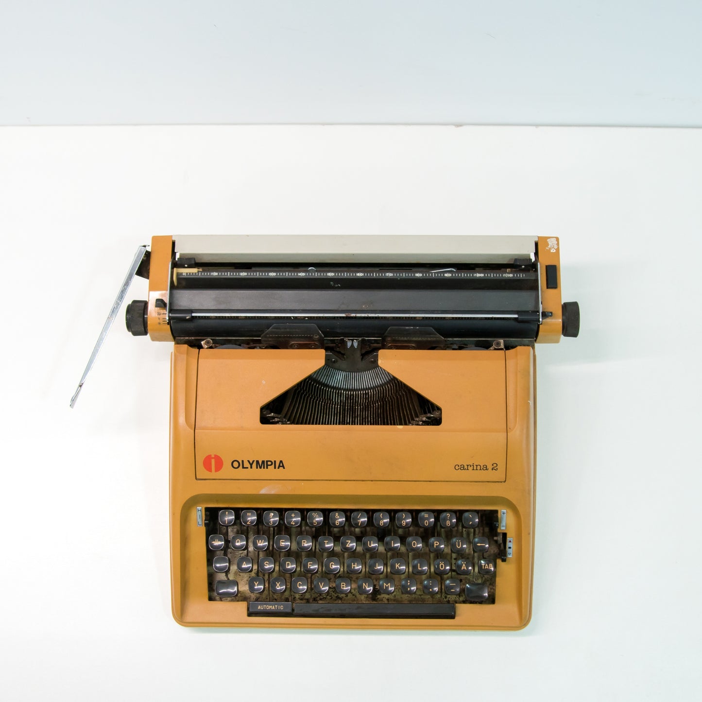 Retro Typewriter (Typing Error)