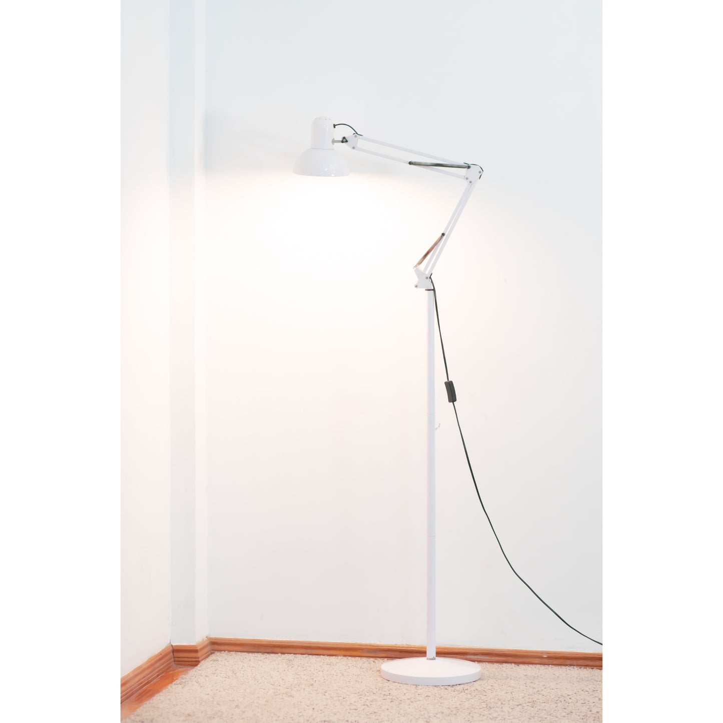 Classic Lamp, white